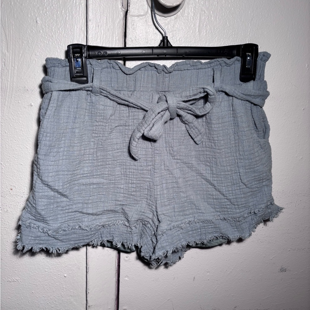 New In Shorts - Picture 10 of 10